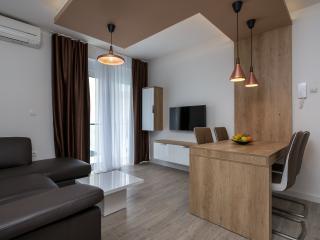 Guest House Petra Trogir Bagian luar foto